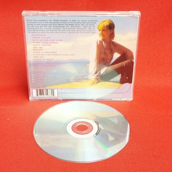 Ultimate Petula Clark CD 2003 Signed - Picture 8 of 8